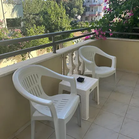 Ξενοδοχείο με διαμερίσματα Family
