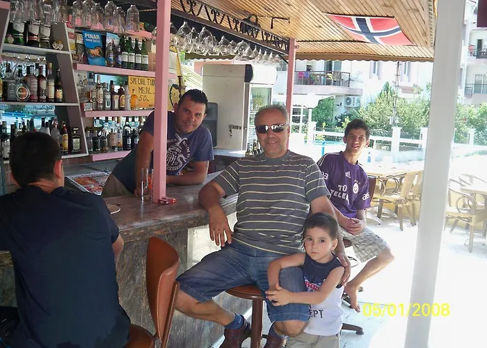 מלון דירות Family 2*
