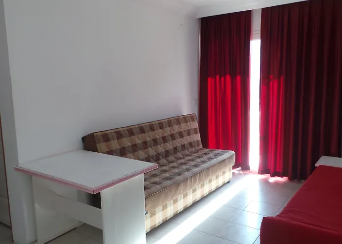 Family Aparthotel 2*