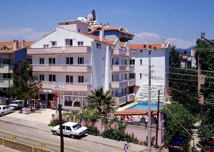Family Aparthotel 2*